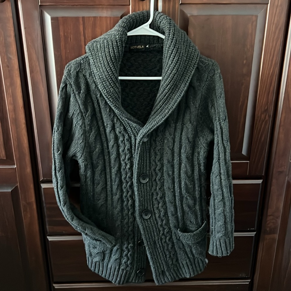 Cozy Gray Cable Knit Cardigan with Shawl Collar